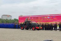 Kapolri Jenderal Listyo Sigit Prabowo bersama Panglima TNI Laksamana Yudo Margono memimpin Apel Gelar Pasukan Operasi Lilin 2022. Apel tersebut digelar di Monas, Jakarta Pusat, Kamis (22/12/2022)