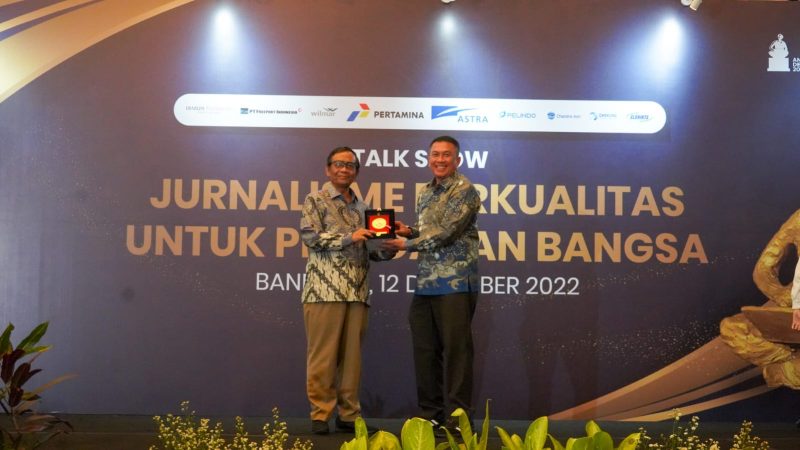 Menko Polhukam Mahfud MD menghadiri acara Diskusi Anugerah Dewan Pers Tahun 2022, di Bandung, Jawa Barat, Senin (12/12/2022). (Foto: Humas Kemenko Polhukam)