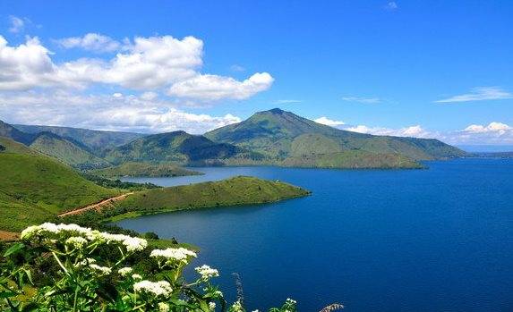 Keindahan Danau Toba di Sumatera Utara. Foto: Istimewa)