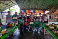 Kapolsek Sako Palembang, Sulis Pujiono saat menggelar Jumat Curhat bersama komunitas driver online Bolang Ojol Palembang (BOJOP) di Pondok Dogan Jalan Residen H Amaluddin Sukaju Kecamatan Sako, Jumat (30/12/2022)