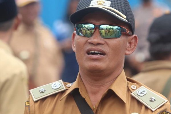 Aksi unjuk rasa ratusan kepala desa di depan Gedung Parlemen Senayan, Selasa (17/01/2023) (Foto: CNBC Indonesia)