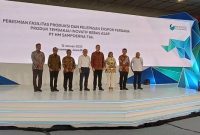 Kepala BRIN, Laksana Tri Handoko menghadiri kegiatan pelepasan produk tembakau inovatif untuk diekspor perdana atas undangan PT HM Sampoerna Tbk. Foto: BRIN