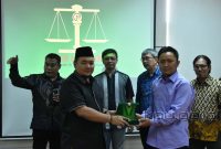 Peluncuran Vinus Law Firm (VLF) dan Lembaga Inovasi dan Inkubator Bisnis (LI2B) oleh Rektor ITB Vinus Bogor, Daniel Zuchron di Aula Museum Listrik dan Energi Baru TMII, Rabu, (11/1/2023) (Foto: KPU RI)