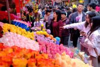 Pasar Bunga Tradisional Western Lake Road, Guangzhou yang kembali ramai dan fotonya banyak beredar di twitter (Foto: @CulturalLingnan)