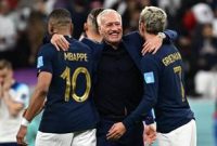 Didier Deschamps bakal mendapatkan kontrak baru setelah mampu menjawab tantangan dari Federasi Sepak Bola Prancis (FFF) karena membantu Timnas Prancis lolos ke semifinal Piala Dunia 2022. (AFP)