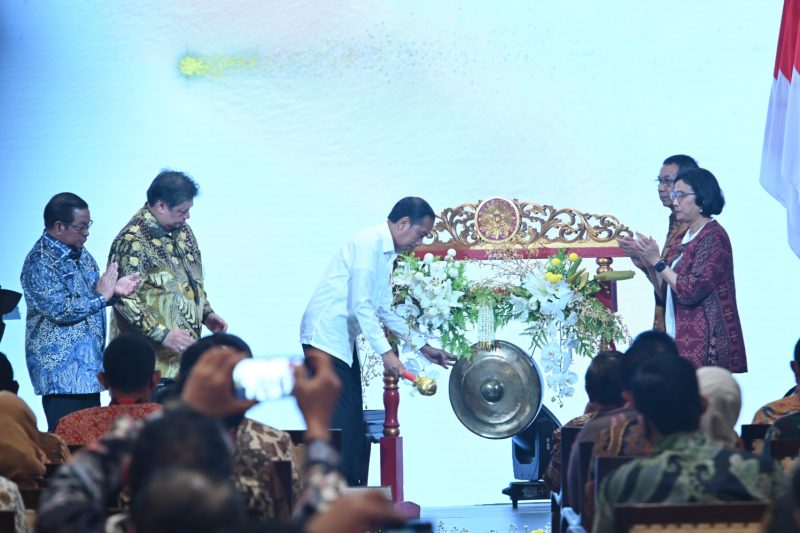 Presiden Jokowi membuka Rakornas Transisi PCPEN Tahun 2023, di Gedung AA Maramis, Jakarta, Kamis (26/01/2023).(Foto: Humas Setkab/Oji)