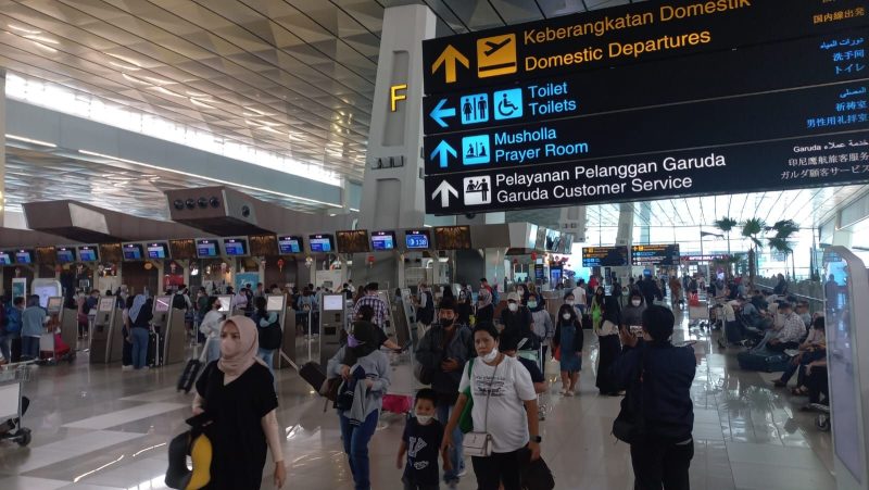 Suasana Terminal 3 Bandara Soekarno-Hatta pada hari H Imlek 2023, Minggu (22/1/2023).