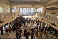 Sebanyak 25 orang meninggal dunia dalam ledakan bom yang terjadi di sebuah masjid di Kota Peshawar, Pakistan Barat Laut