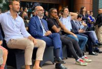 Legenda Juventus, Edgar Davids (tengah) saat memghadiri acara pembukaan Juventus Village di Lippo Mall Kemang, Jumat (27/1/2023) sore WIB