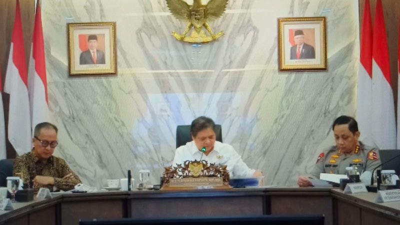 Menko Perekonomian Airlangga Hartarto mengumumkan Program Kartu Prakerja Skema Normal