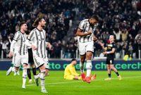 Bek Juventus asal Brasil, meloncat usai penjebol gawang Lazio di babak perempatfinal Coppa Italia. Hasil akhir Juventus menang 1-0 dan berhak maju ke babak Semifinal (foto:@juventusfc)