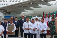 Presiden Joko Widodo memberikan keterangan pers pelepasan bantuan kemanusiaan kloter ketiga bagi korban gempa Turki dan Suriah, di Lanud Halim Perdana Kusuma, Jakarta Timur, Selasa (21/2/2023)