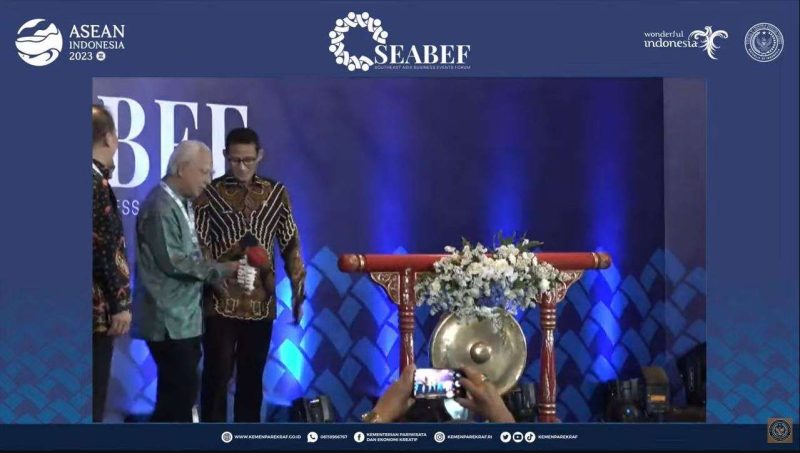 Menteri Pariwisata dan Ekonomi Kreatif Sandiaga Uno meresmikan South East Asia Business Events Forum 2023 di Yogyakarta, Jumat (3/2/2023)