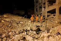 Tim INASAR saat melakukan proses pencarian korban gempa di Turki
