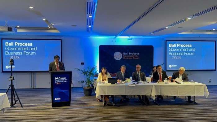 Menkum HAM RI Yasonna Laoly saat memberikan sambutan di Bali Process Government dan Bussiness Forum