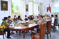 Presiden Joko Widodo menerima Komisi Nasional Anti Kekerasan Terhadap Perempuan [Komnas Perempuan] di Istana Kepresidenan Bogor, Kota Bogor, Provinsi Jawa Barat, Senin, 27 Februari 2023. [Foto: Biro Pers, Media, dan Informasi Sekretariat Presiden]