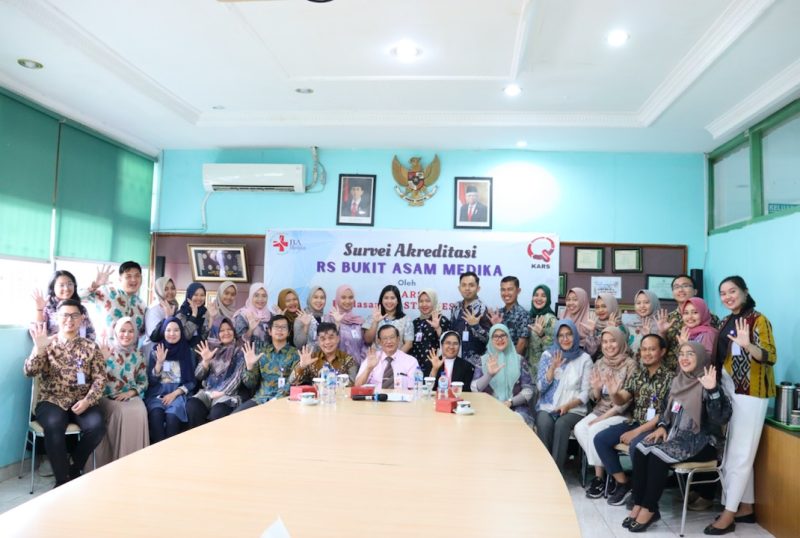 Bukit Asam Medika dinyatakan lulus penilaian akreditasi dengan predikat Paripurna (Bintang 5) oleh Lembaga Independen Penyelenggara Akreditasi KARS pada 2 Januari 2023.