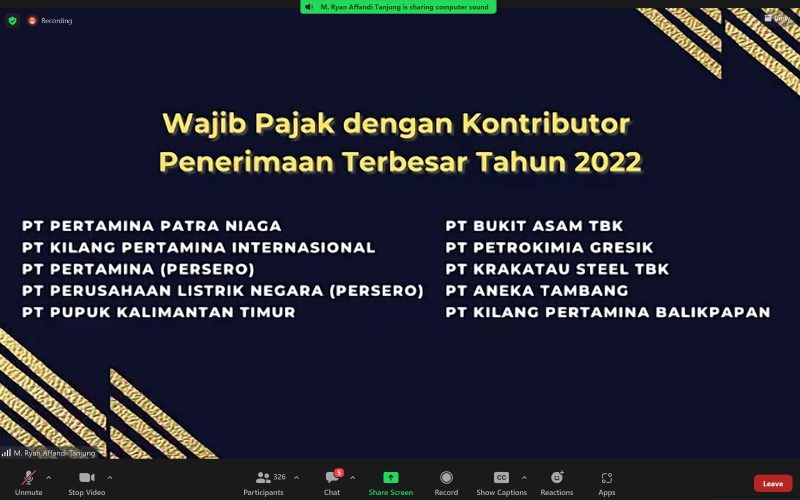 PT Bukit Asam (Tbk) menerima penghargaan karena dinilai berkontribusi besar untuk penerimaan pajak