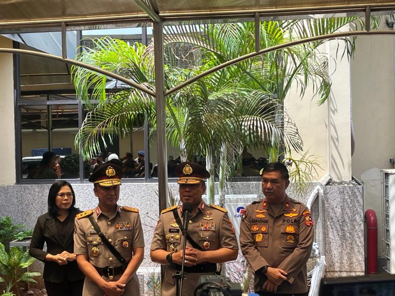Kapolri Jenderal Listyo Sigit Prabowo memimpin upacara serah terima jabatan Pati Polri