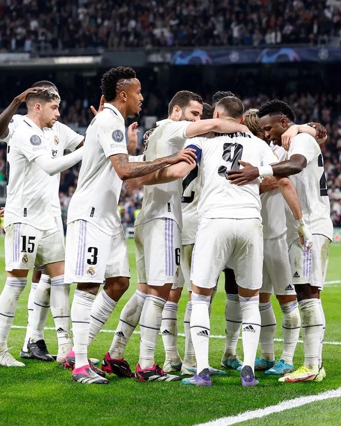 Pemain Real Madrid usai mengalahkan Liverpool, Kamis (16/3/2023) dini hari WIB (fot: twitter Real Madrid FC)