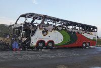 Kondisi bus usai insiden kecelakaan yang terjadi diwilayah Ancash, Minggu (5/3/2023) waktu Peru (foto: twitter @arabnews)