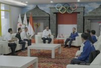 Plt Sekjen NOC Indonesia Harry Warganegara menerima delegasi CAMSOC. (Foto: NOC Indonesia)