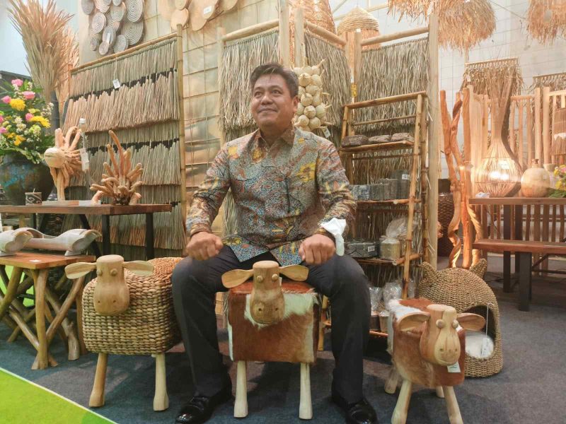 Direktur Jenderal Industri Agro Kemenperin, Putu Juli Ardika pada pembukaan Jogja International Furniture and Craft Fair Indonesia (JIFFINA) 2023 di Yogyakarta, Sabtu (11/3)