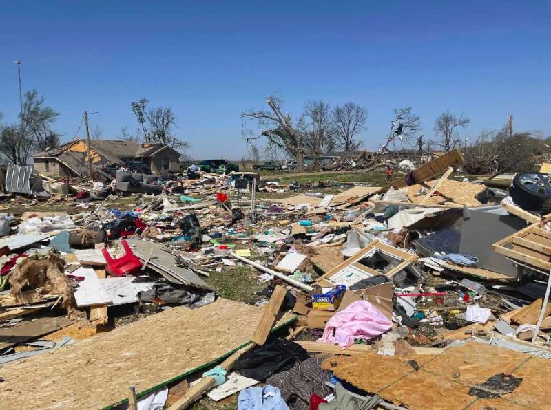Dampak tornado dan badai petir di Mississippi, AS (sumber foto: AP)