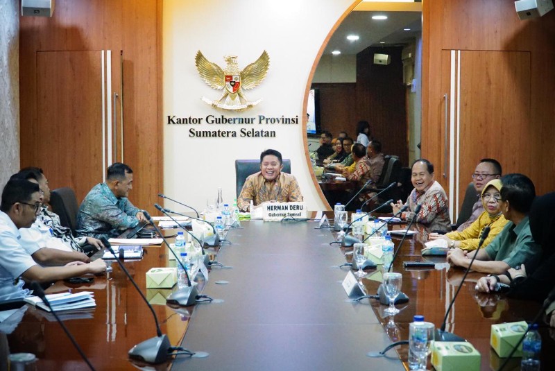 Gubernur Sumsel H Herman Deru menerima audiensi APTISI Wilayah II A Sumatera Selatan, Bangka Belitung bertempat di ruang rapat Gubernur, Rabu [1/3] siang.