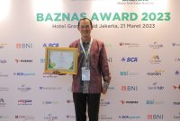 Walikota Palembang H Harnojoyo mendapat penghargaan, kali ini dari Badan Amil Zakat Nasional [Baznas] Award 2023 dari Baznas RI, Selasa 21 Maret 2023, siang.