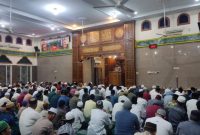 Kapolsek Kalidoni AKP Dwi Angga Cesario melakukan Safari Ramadhan di Masjid Jami Adha Kelurahan Bukit Sangkal kecamatan Kalidoni Palembang, Kamis 23 Maret 2023, sekitar pukul 20:30 WIB.