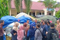 Ditreskrimsus Polda Sumsel Sita 70 Bal Pakaian Seken Import