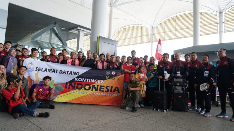 Rombongan Timnas Indonesia U-22 tiba di Phnom Penh, Selasa (25/4/2023)