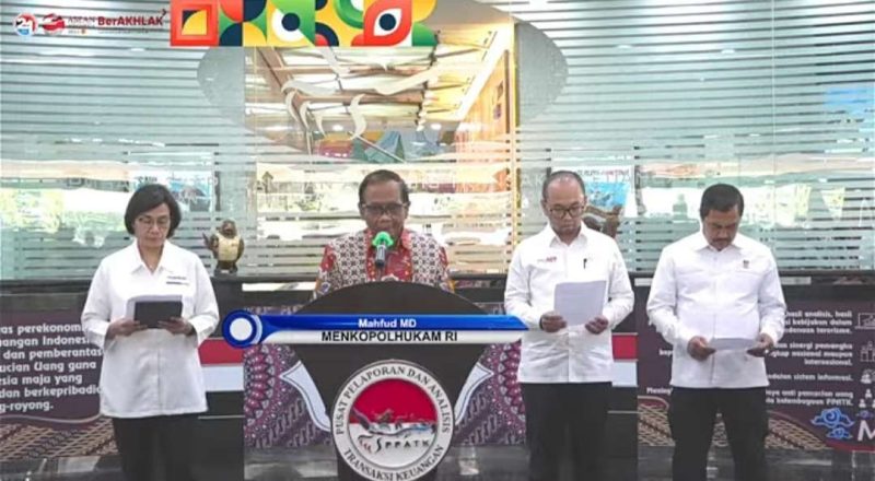 Ketua Komite Kordinasi Nasional Pencegahan dan Pemberantasan TPPU Mahfud MD dalam Keterangan Pers Senin (10/4/2023)