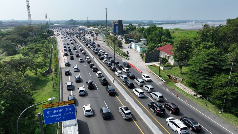 Ilustrasi arus balik lebaran di tol kawasan Cikampek (Foto: Istimewa)