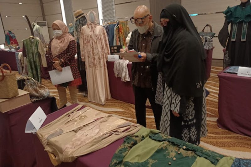 Kemenparekraf bekerja sama dengan Kementerian Perdagangan dan Dewan Kerajinan Nasional menggelar seminar dan kurasi