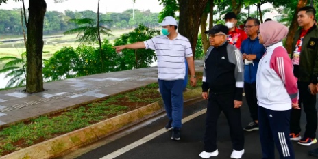 Wapres RI KH Ma'ruf Amin meninjau kunjungan wisatawan TMII yang kini memiliki wajah baru pascarevitalisasi, Jumat (28/04/2023) pagi