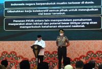 Wakil Presiden (Wapres) K.H. Ma’ruf Amin pada acara Silaturahim Forum Kerukunan Umat Beragama (FKUB) dan Pengukuhan Komite Daerah Ekonomi Keuangan Syariah (KDEKS) Provinsi Gorontalo, di Ballroom Aston Gorontalo Hotel, Kota Gorontalo, Jumat (14/04/2023).