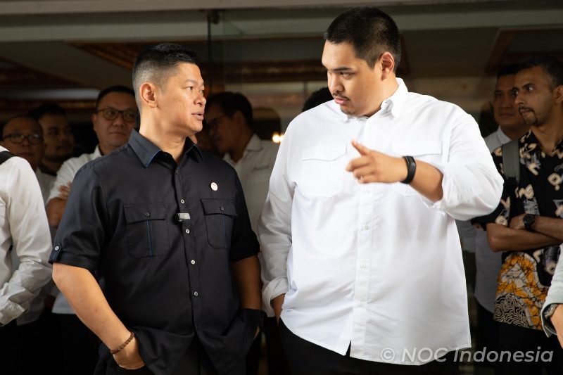 Ketua Komite Olimpiade Indonesia, Raja Sapta Oktohari mengeluarkan pernyataan terkait situasi terakhir olahraga Indonesia. Salah satunya tentang berita yang sedang ramai yakni, penolakan Gubernur Bali I Wayan Koster terkait penyelanggaraan 2nd ANOC World Beach Games (WBG) 2023 di Bali.(foto:nocindonesia)