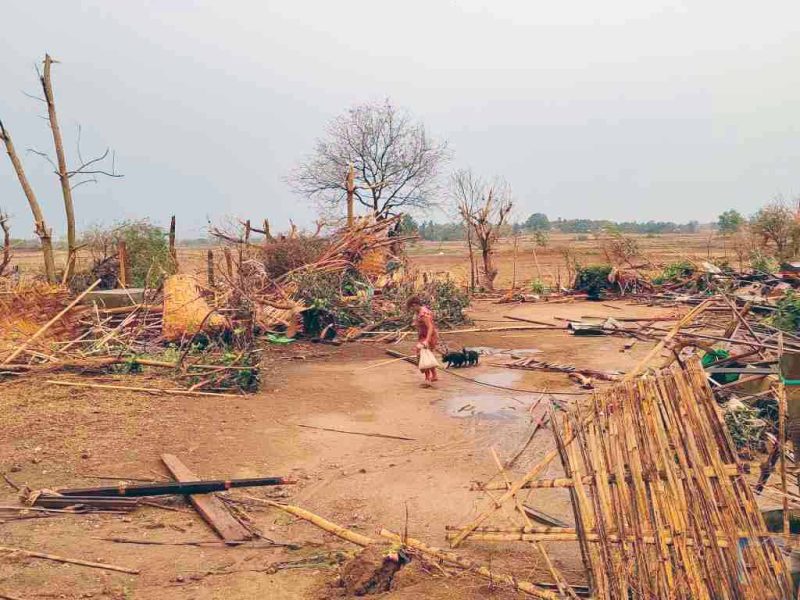 Suasana terkini usai tornado menerjang Kabupaten Lewe di Wilayah Persatuan Nay Pyi Taw, Myanmar