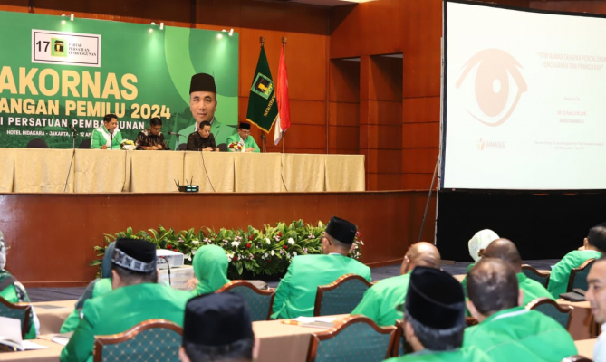 Anggota Bawaslu Puadi saat menjadi narasumber Rapat Koordinasi Nasional Lajnah Penenangan Pemilu yang diselenggarakan Partai Persatuan Pembangunan (PPP) di Jakarta, Selasa (11/4/2023)