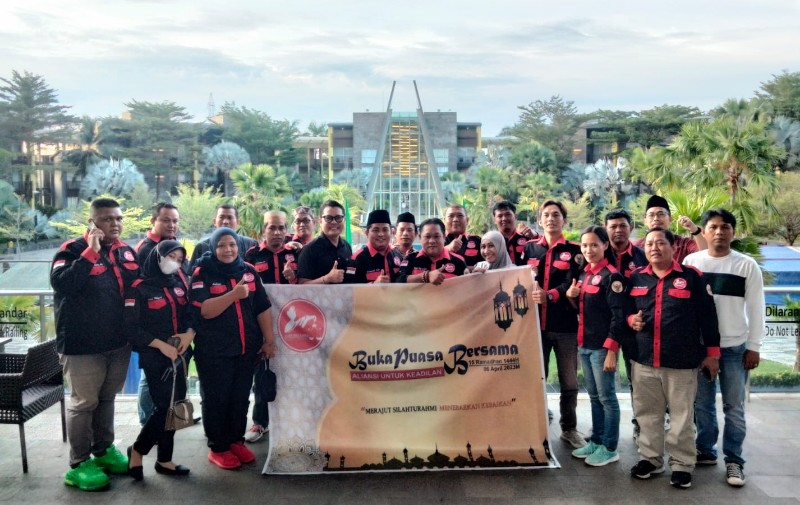 Gelaran buka bersama Pengurus dan Anggota AuK Nusantara di Novotel Palembang, Kamis 6 April 2023.