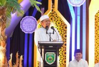 Gubernur Sumsel H Herman Deru saat menghadiri pengajian Ramadhan tahun 1444 H bersama OPD Provinsi Sumsel, bertempat di Griya Agung, Sabtu 9 April 2023, malam.