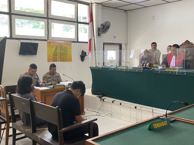 Unit Tipiring Direktorat Samapta [Ditsamapta] Polda Sumsel akhirnya membawa kasus tindak pidana ringan [Tipiring] ke Meja Hijau [Pengadilan Negeri Palembang].