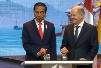 Presiden Republik Indonesia [RI] Joko Widodo [Jokowi] meresmikan Paviliun Indonesia pada pameran teknologi industri terbesar di dunia, Hannover Messe 2023 di Fairground Hall 2, Hannover, Jerman pada Senin 17 April 2023, pagi waktu setempat. 