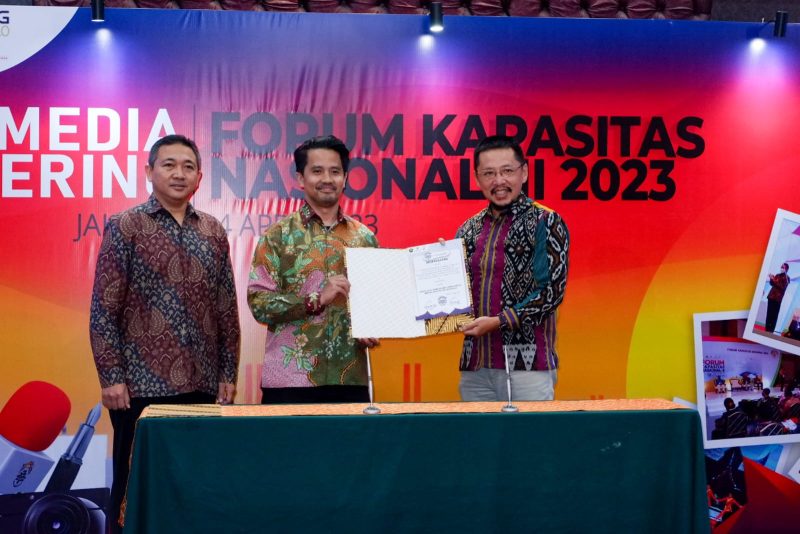 SKK Migas menggandaeng Tokopedia untuk mengembangkan dan memasarkan produk-produk UMKM industri hulu migas