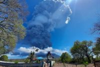 Gunung Ili Lewotolok di Lembata, Nusa Tenggara Timur (NTT) 