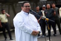 Ketua Bawaslu Rahmat Bagja saat memberikan arahan dalam acara pemotongan hewan kurban peringatan Idul Adha di kantor Bawaslu, Jakarta (30/6/2023).