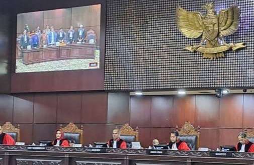 Mahkamah Konstitusi (MK) saat menggelar sidang putusan gugatan sistem pemilu proposional terbuka pada Pemilu 2024, di Gedung MK, Jakarta, Kamis (15/6/2023). (Foto: Istimewa)