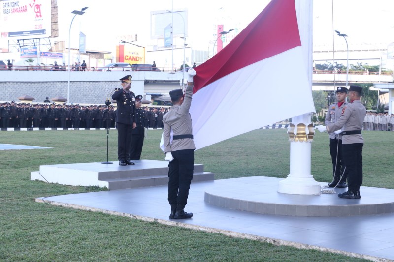 Wakapolda Sumsel Brigjen Pol M Zulkarnain saat memimpin upacara bendera momentum hari lahir [Harlah] Pancasila, Kamis 1 Juni 2023. 
